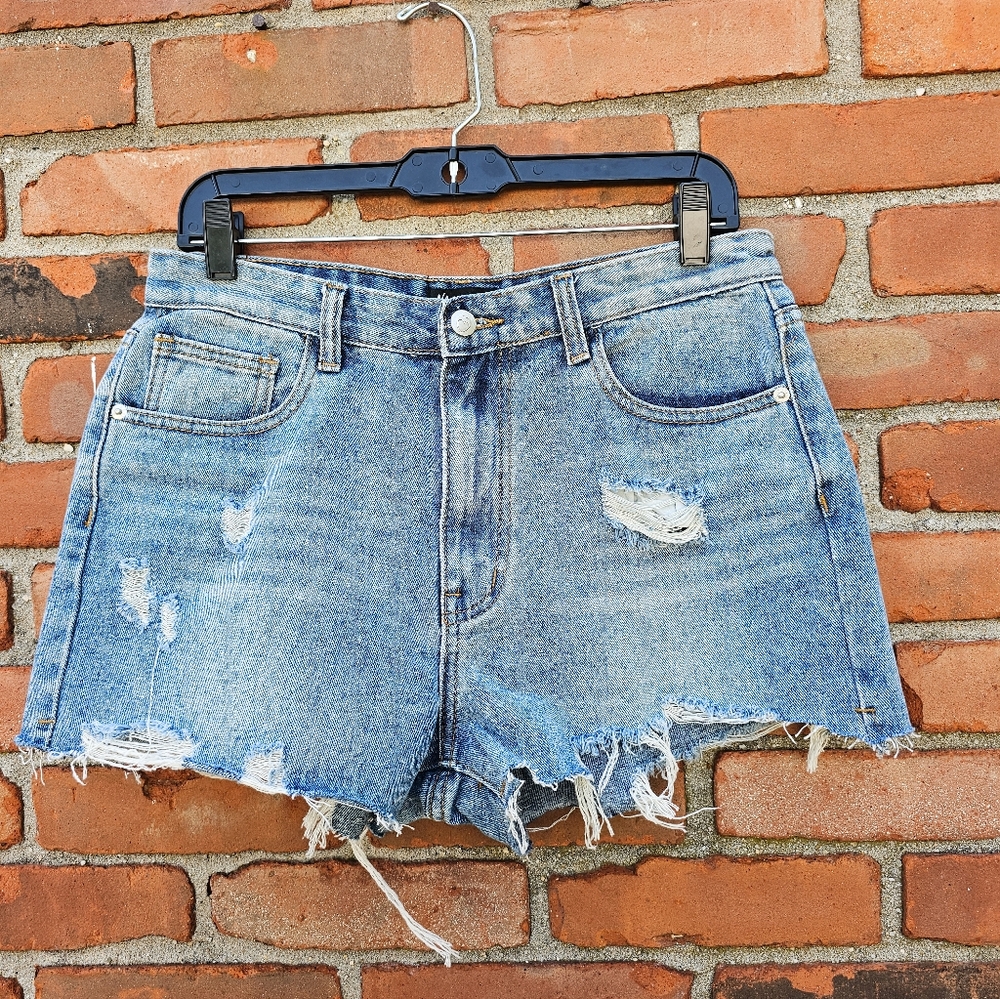 Nasty Gal Mid Blue Denim Distressed Shorts Sz 8